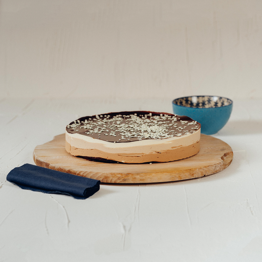 UND 1 TARTA TRES CHOCOLATES 1,4KG (16 RACIONES)